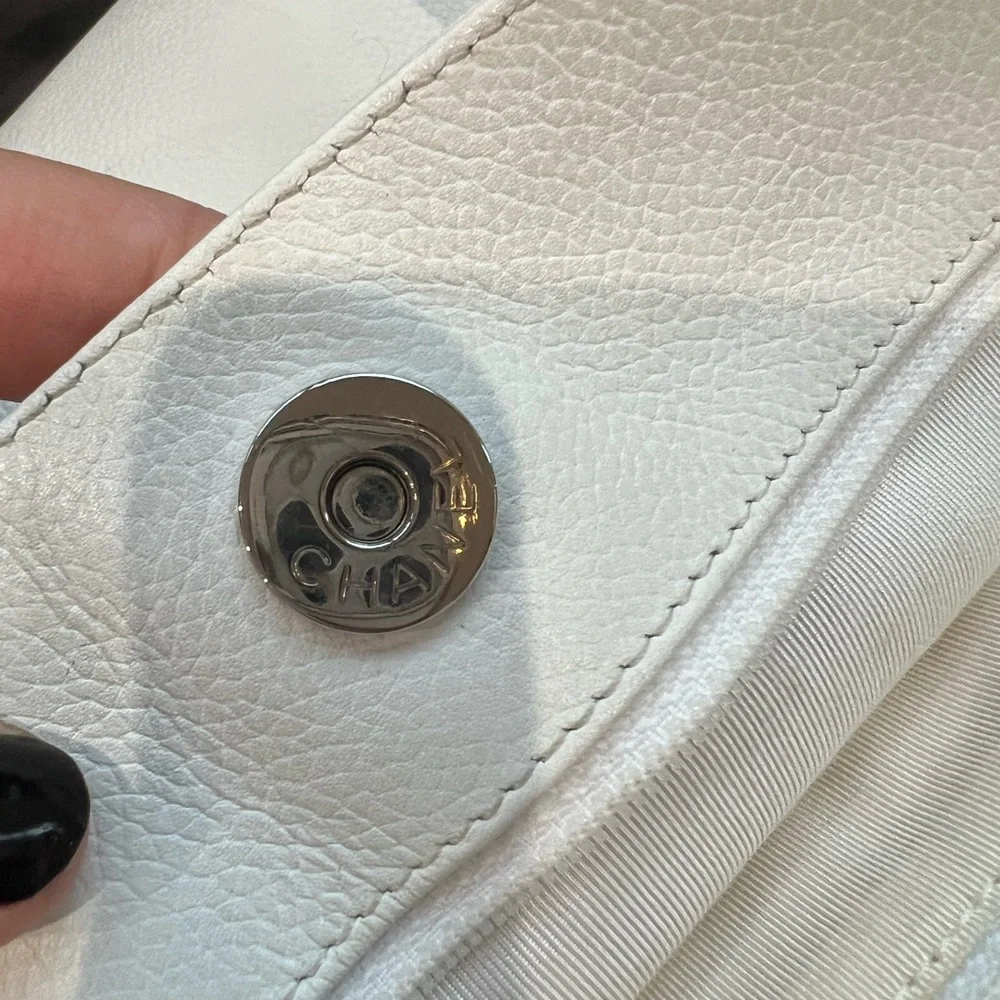 Vintage Chanel Exec Shopping Tote bag - Picture 11 of 16